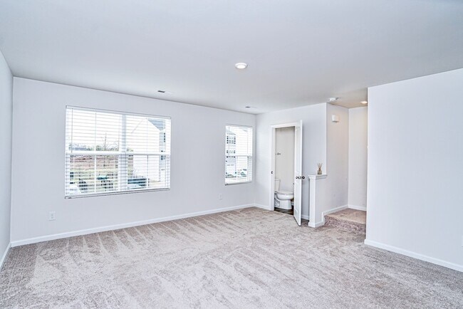 Building Photo - 231 Brooklane Ct