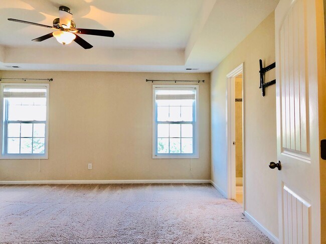 Building Photo - Immaculate 5bd 3bd Berewick home with many newly upgrades!