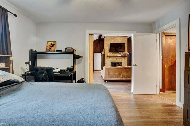 Building Photo - 1780 Valhalla Arch