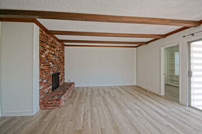 Building Photo - 5512 Wiseburn St