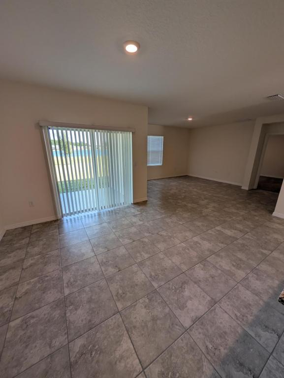 Building Photo - 1331 Lawndale Ct