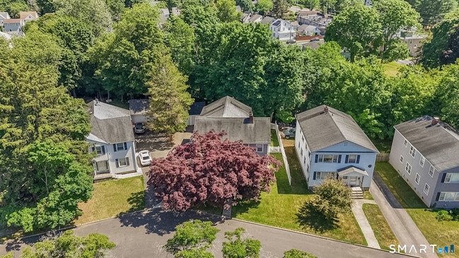 Building Photo - 41 Grasso Terrace
