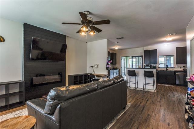 Building Photo - 803 Greene Way