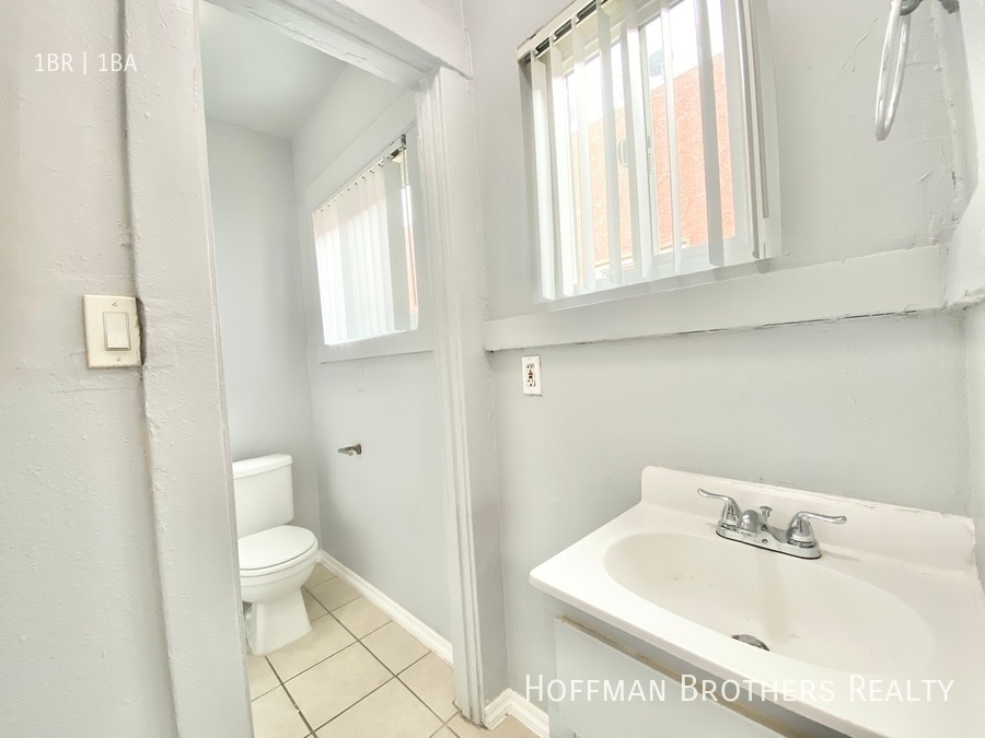 Building Photo - 1128 Raymond Ave