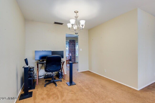 Building Photo - 1536 E Gemini Dr