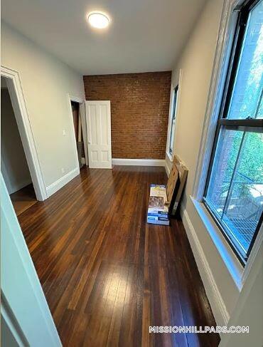 Building Photo - 15 Worthington St