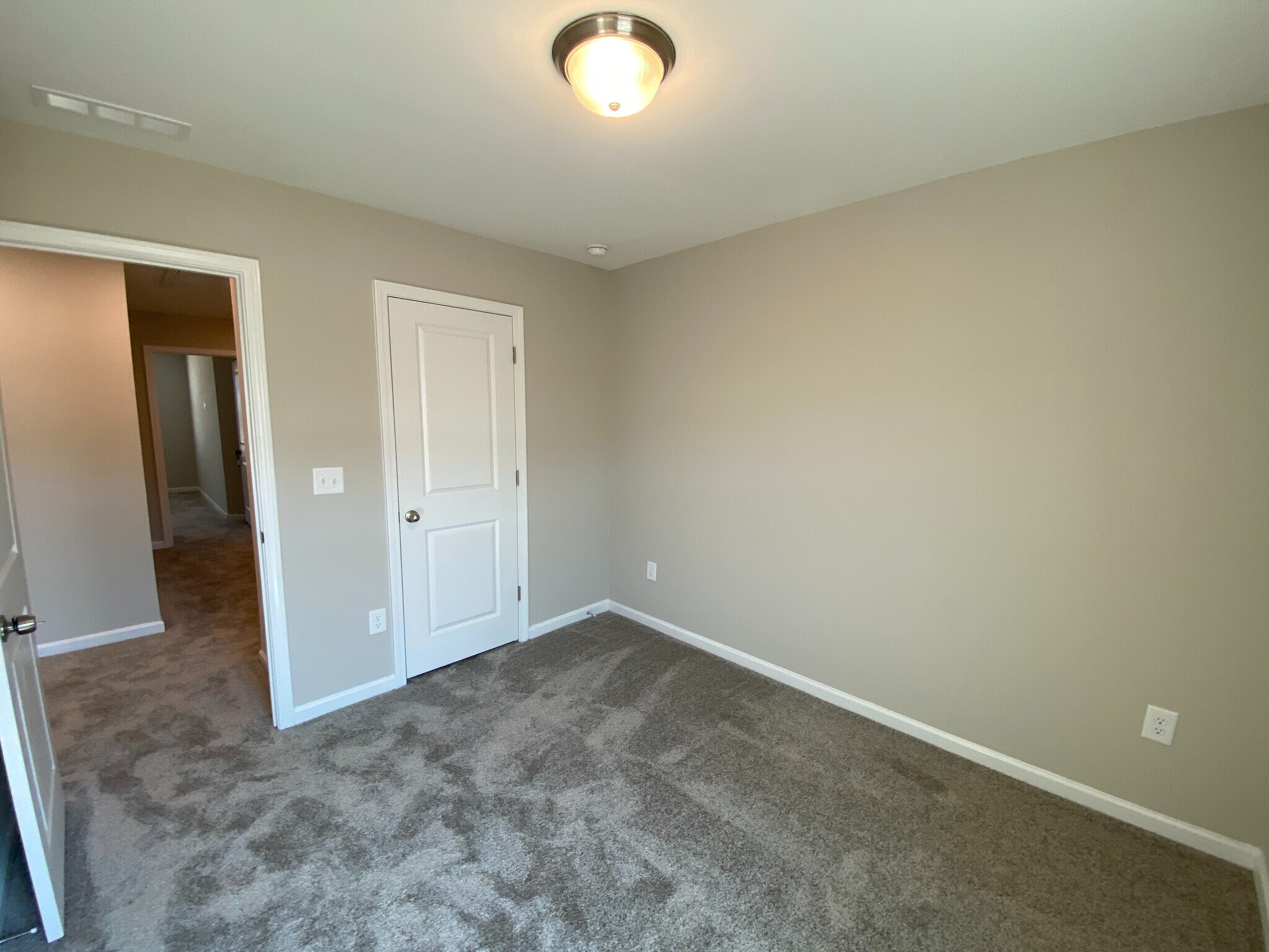 Building Photo - Room in Townhome on Adobe Pl
