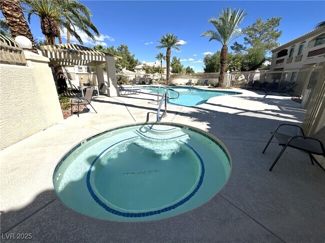 Building Photo - 7400 W Flamingo Rd