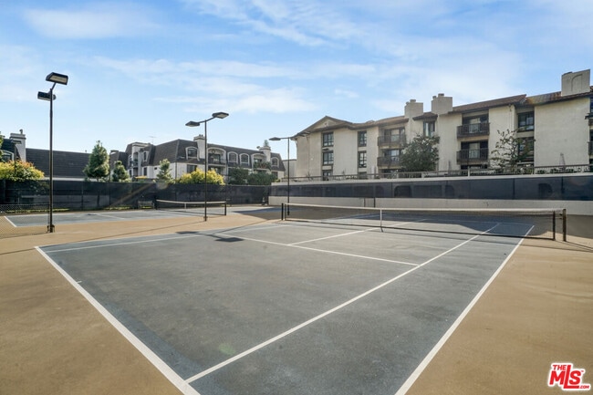 Building Photo - 8515 Falmouth Ave