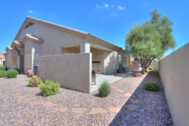 Building Photo - 1441 N Desert Willow St