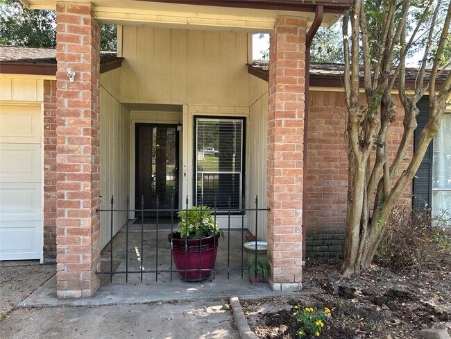 Building Photo - 707 Toby Ln