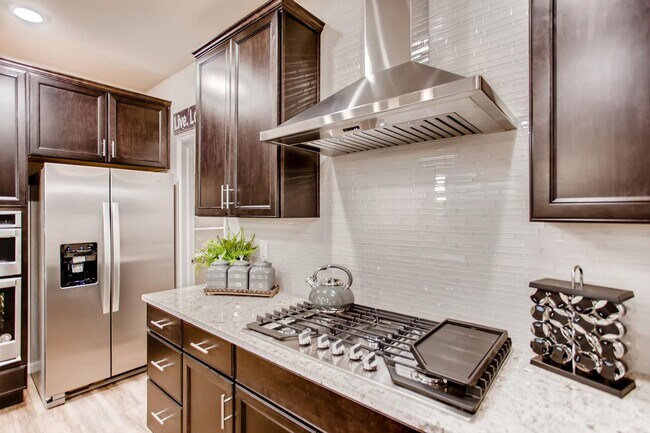 Building Photo - Beautiful 3 Bed, 2.5 Bath House in Berthoud!