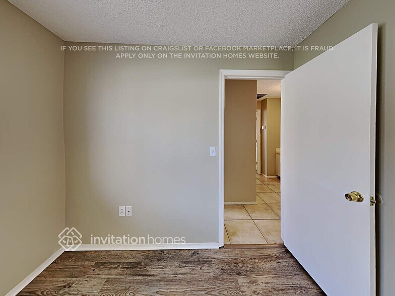 Building Photo - 1448 Marigold Dr