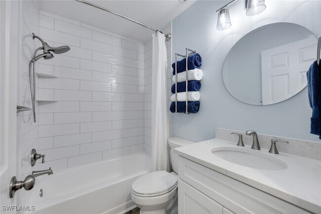 Building Photo - 774 Wiggins Lake Dr