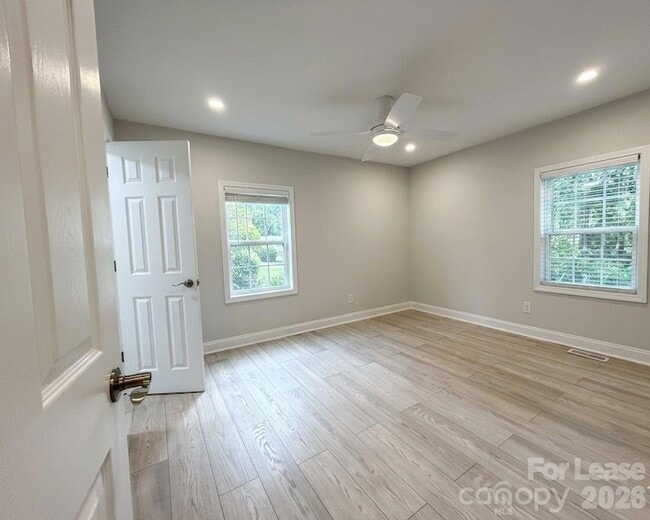 Building Photo - 4111 Brown Dr