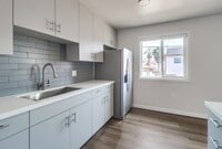 Building Photo - IB Villas