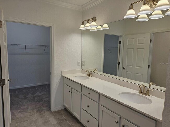 Building Photo - 10031 Crooked Crk Dr