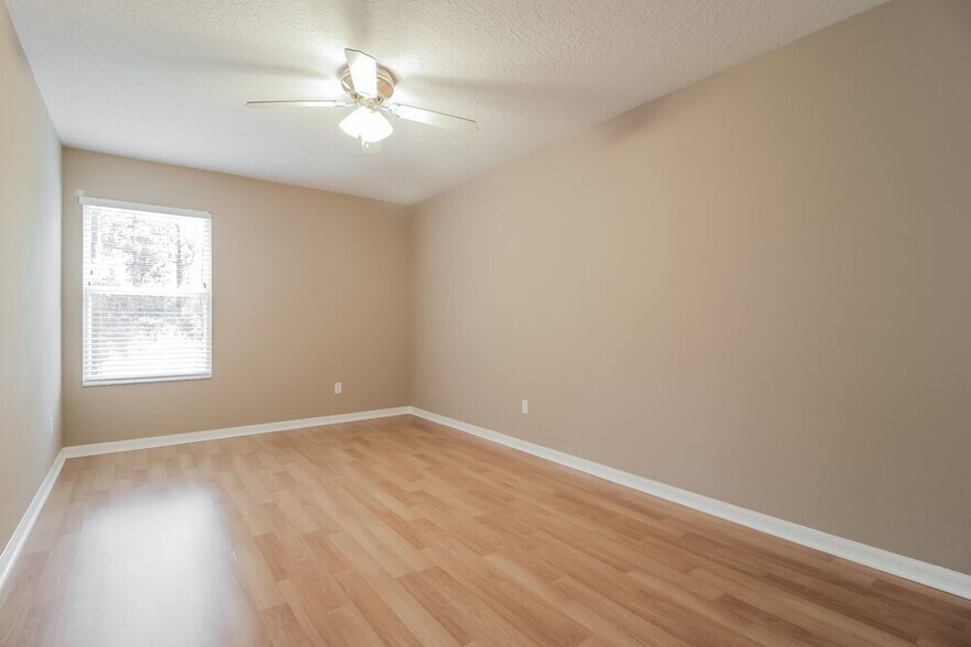 Building Photo - 2010 Stone Abbey Blvd