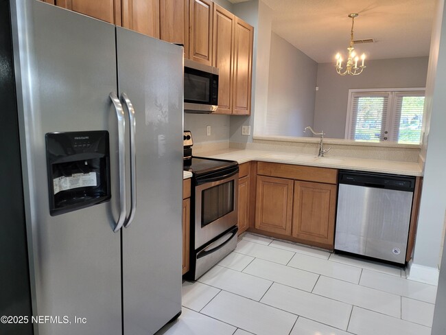 Building Photo - 1491 Fieldview Dr