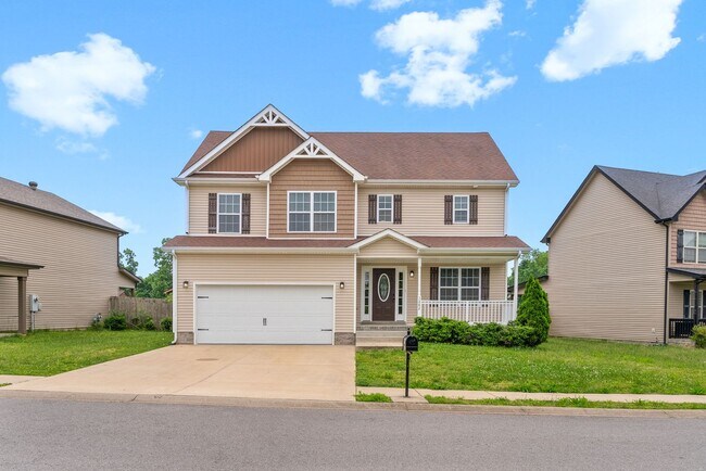 Building Photo - Pet Friendly Four Bedroom!