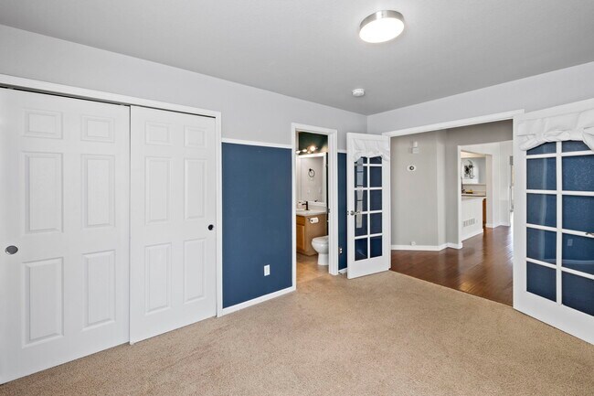 Building Photo - 626 Rolling Rock Point