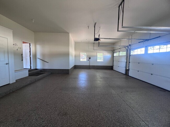 Building Photo - Spacious Four Bedroom Home in Byron Center!