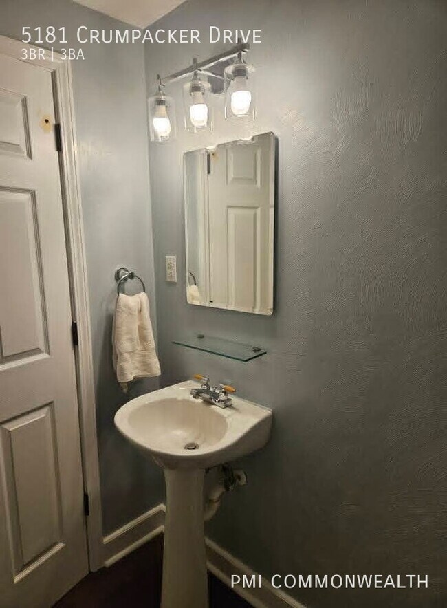 Building Photo - 5181 Crumpacker Dr