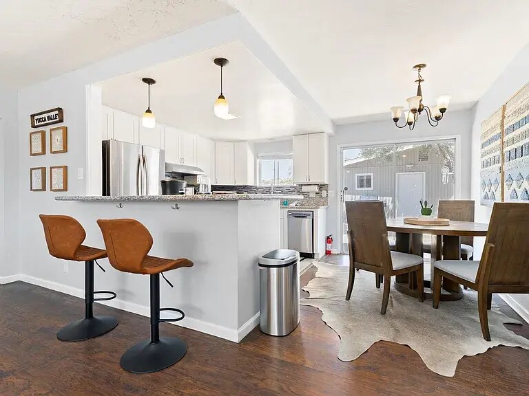 Building Photo - 58632 Barron Dr