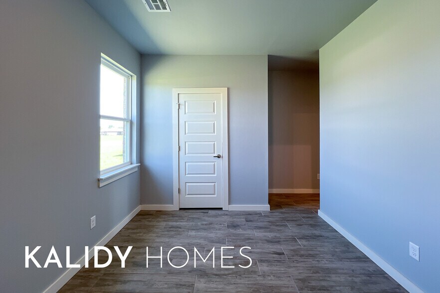 Building Photo - 217 Olde Mill Ct