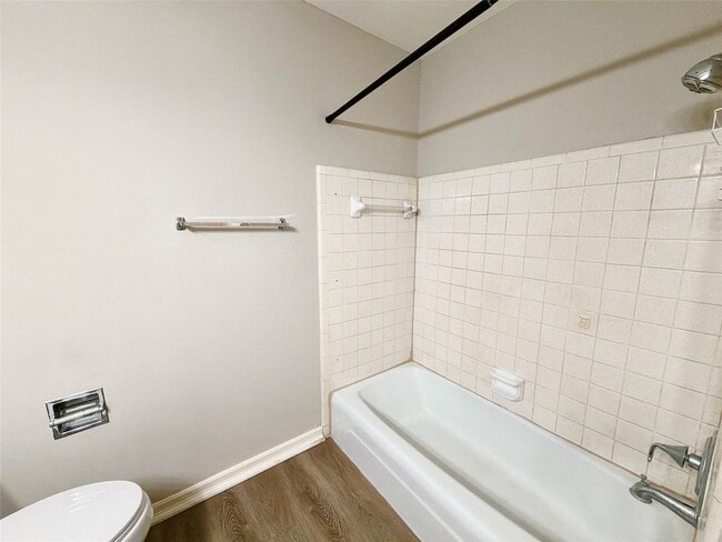 Building Photo - 12959 Trail Hollow Dr