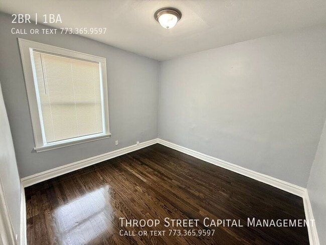 Building Photo - 1621 S Komensky Ave