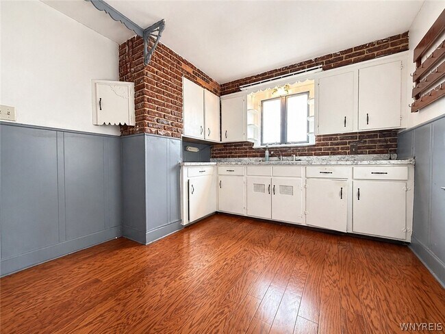 Building Photo - 3225 Belden Pl