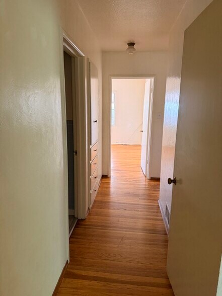 Building Photo - 615 Geer Ct