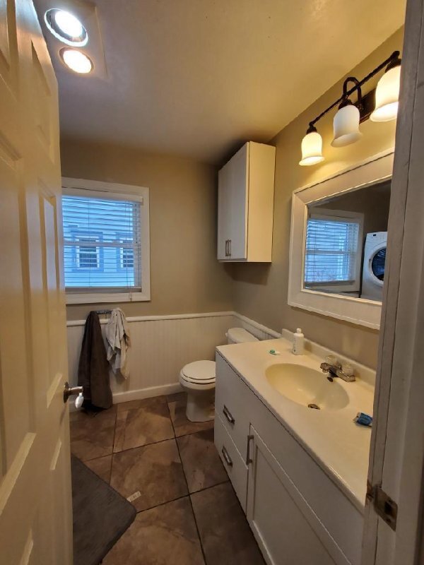 Building Photo - 1408 Madison St