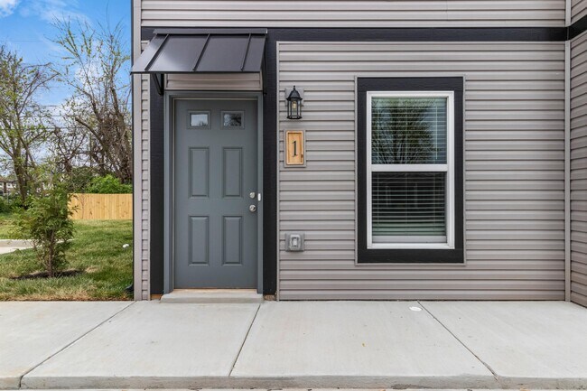 Building Photo - 202 Burch Rd