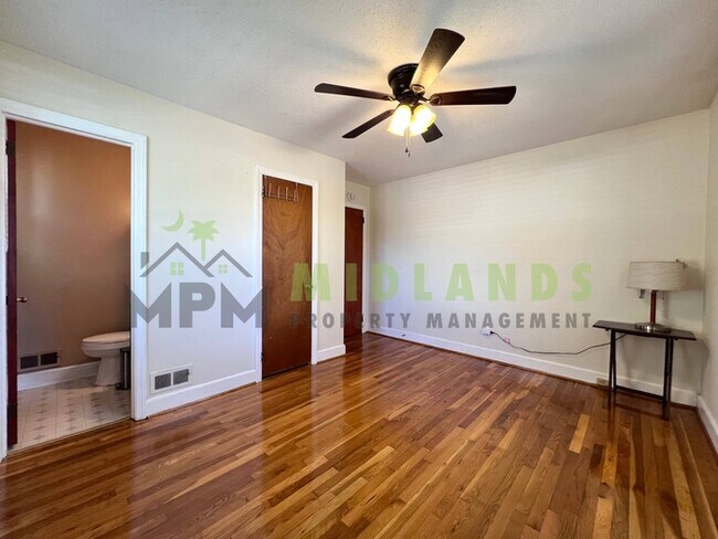 Building Photo - 3836 Davies Dr