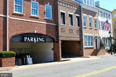 Building Photo - 116 Commerce St