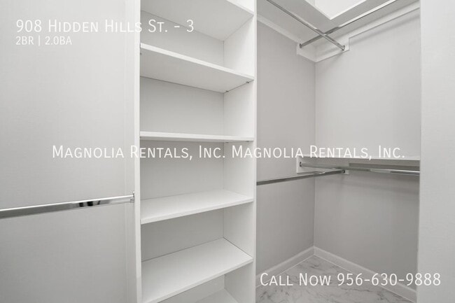 Building Photo - 908 Hidden Hls St