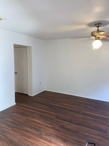 Building Photo - 618 reppert street