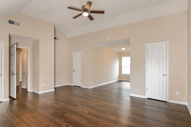 Building Photo - 4182 Arabian Way SW