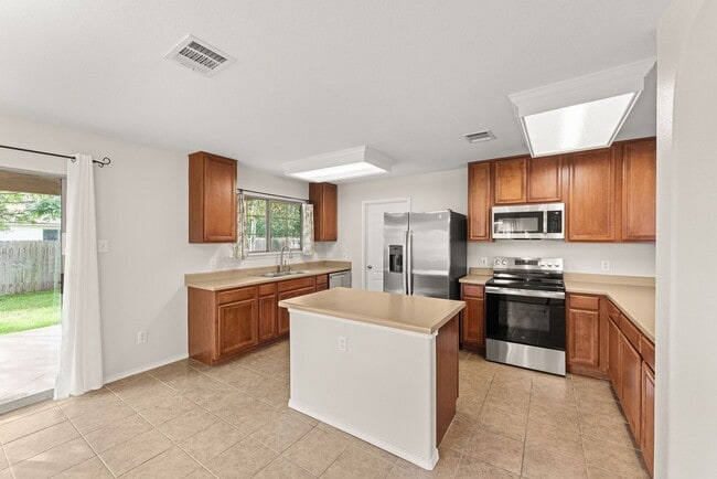 Building Photo - Westwood Subdivision / One Story / Culdesac / Ref, Washer & Dryer / Leander Schools