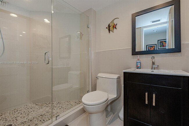 Building Photo - 6767 Collins Ave