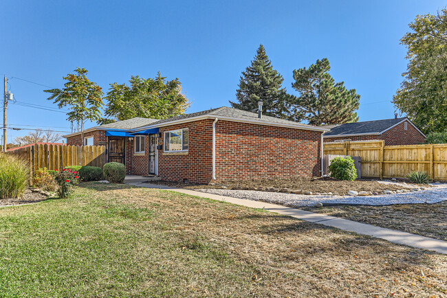 Primary Photo - Glencoe Duplex -1 Br