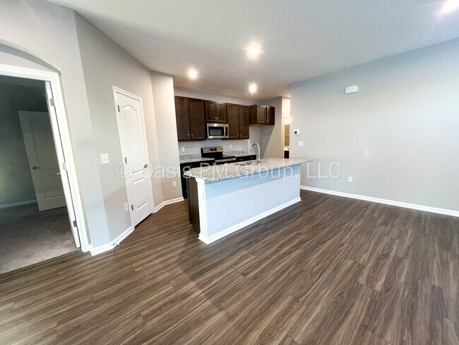 Building Photo - 521 Rochdale Run