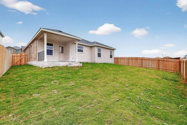 Building Photo - 18014 Lark Sparrow Dr