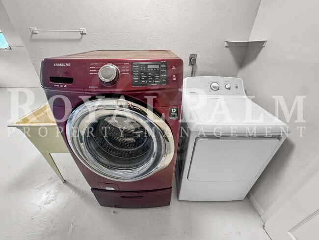 Building Photo - 3 Bed | 2 Bath Home on SE 46th Terrace – Space to Live, Room to Breathe