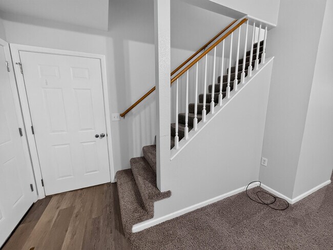 Building Photo - 5318 Godas Cir