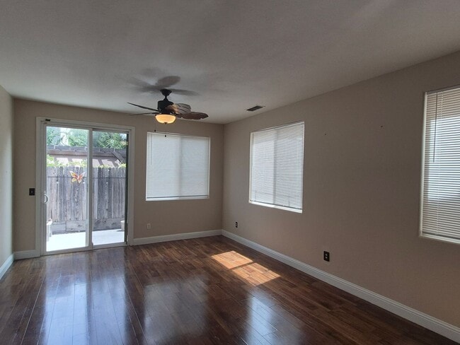 Building Photo - 3648 Naturita Way