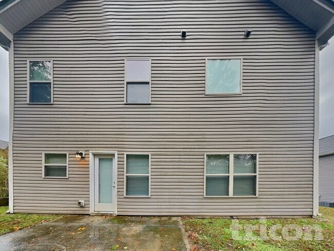 Building Photo - 307 Arbor Cir