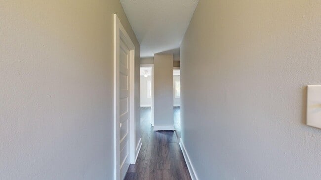 Building Photo - Denison/W.73rd neighborhood - updated 3 be...